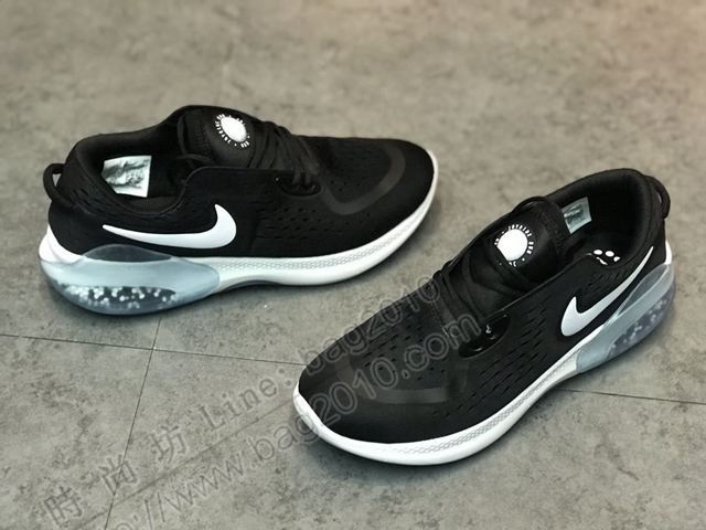 Nike男鞋 耐克全新科技顆粒緩震跑鞋 男女同款  hdx13224